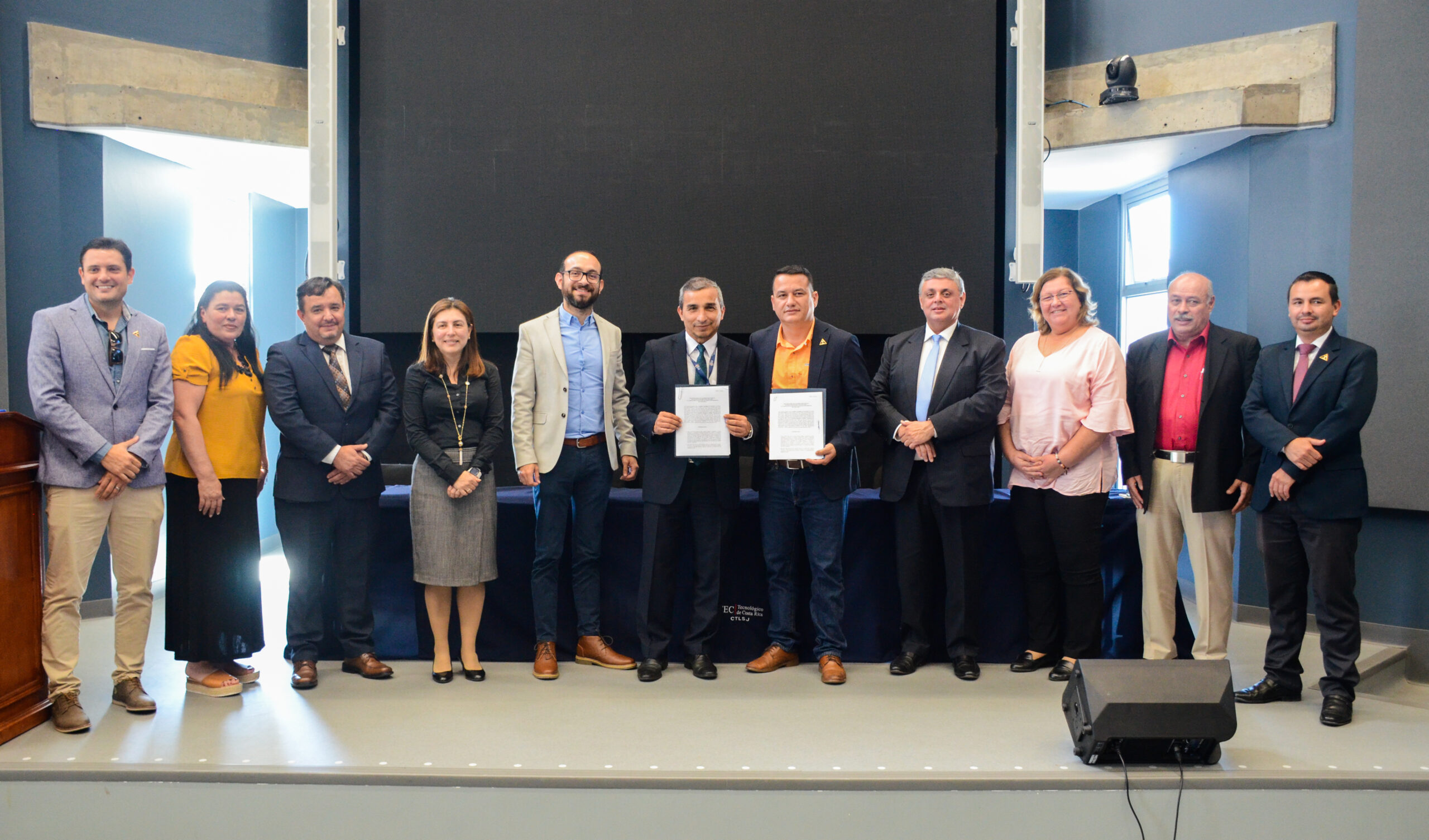 Firma convenio TEC - ANAI-17